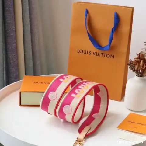Fashionrepsfam ru 2111DJ0022 LV Bags 0629